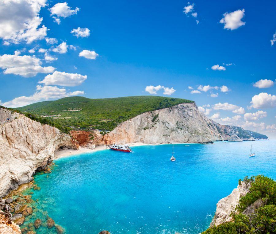 Το Πόρτο Κατσίκι στη Λευκάδα. Μία από τις πιο διάσημες παραλίες της Ελλάδας.