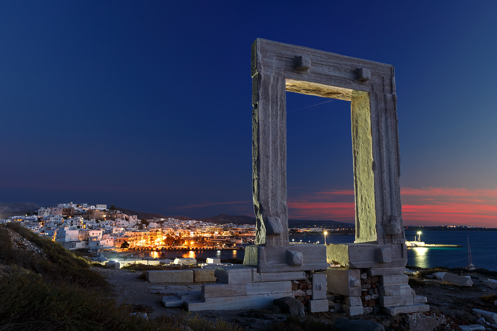 Η διάσημη Πορτάρα στη Νάξο