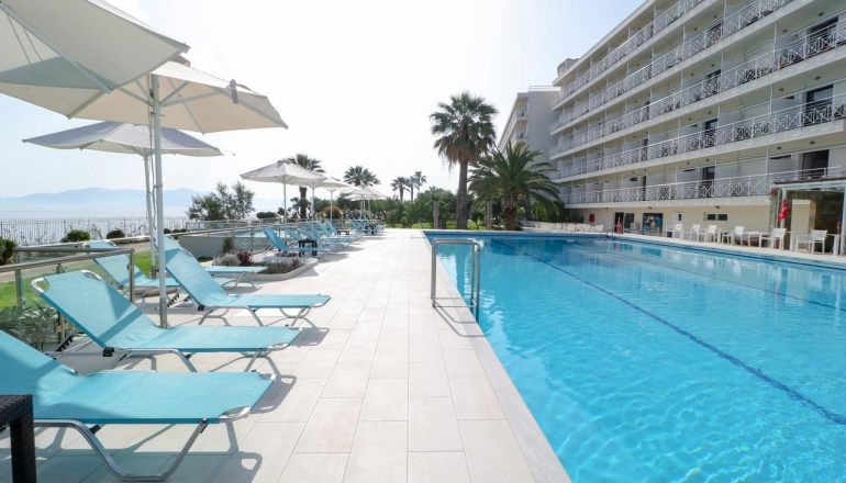 Το Bomo Calamos Beach Hotel