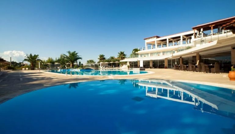 Καλοκαίρι στη Χαλκιδική - Το 5* Alexandros Palace Hotel & Suites
