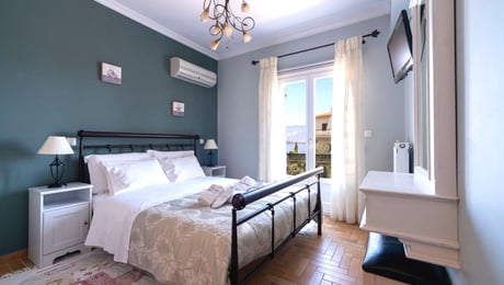 Nautilus Luxury Suites - Γαλαξίδι