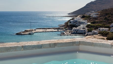 4* Zetine Suites - Αλοπρόνοια, Σίκινος