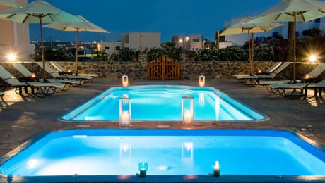 Anessis - Φηρά, Σαντορίνη