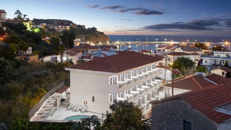Atheras Hotel - Έυδηλος, Ικαρία