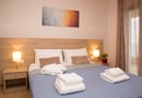 Aphrodite Studios & Apartments
