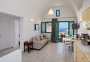 Σαντορίνη με πρωινό για 2 άτομα