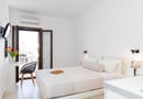 Depis Place Studios & Apartments