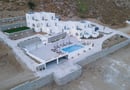 Naxos Earth Suites - Νάξος με πρωινό για 2 άτομα