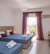 Aphrodite Studios & Apartments