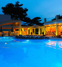 4* Akrotiri Beach Hotel