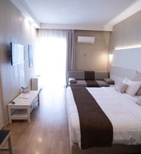 Nidimos Hotel