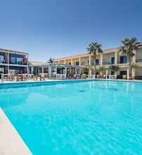 Ianos Hotel