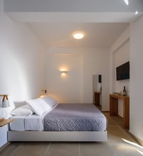 Elia Pyrgos- Πύργος, Σαντορίνη