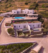 Pino Di Loto - Κίνι, Σύρος