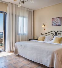 Diana Studios - Τραπεζάκι, Κεφαλονιά