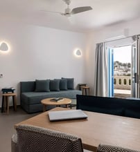 4* Argo Hotel