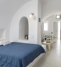 4* Ducato di Oia Santorini