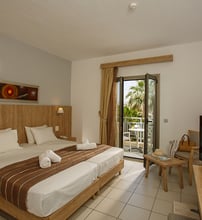 4* Europa Beach Hotel