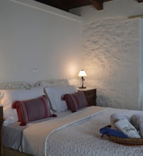 4* Lithos Stone Suites - Αρεόπολη, Μάνη