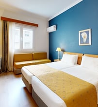 4* Lucy Hotel Chalkida