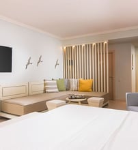 4* Neikos Luxury Suites - Χανιώτη, Χαλκιδική
