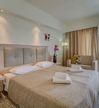 4* Olympian Bay Grand Resort