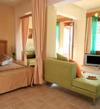 AKRITAS EY ZHN Villas & Suites