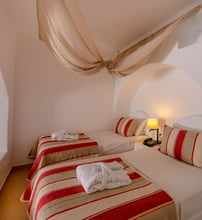 4* Aspalathras White Hotel Folegandros