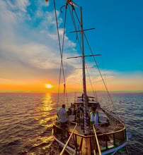 Ηλιοβασίλεμα στην Αθηναϊκή Ριβιέρα - Κρουαζιέρα Μισής Ημέρας