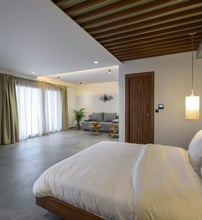 Amyntas Seafront Hotel