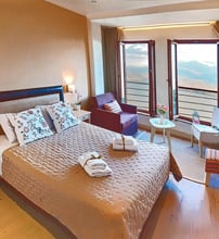 Arktos Mountain Hotel