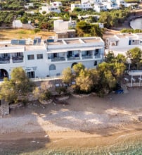 Blue Waves Suites & Apartments Paros