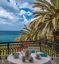 Douka Sea Front Residencies - Πόρι, Μονεμβασιά