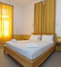 4* Douskos Guest House