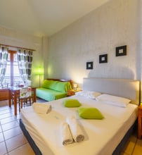 Grekis Hotel & Apartments