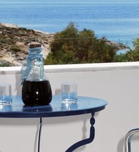 Manos Syros - Μέγας Γιαλός, Σύρος