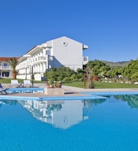 Mrs Chryssana Beach Hotel - Κολυμβάρι, Χανιά