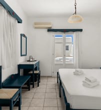 Paros Inn Seafront - Λογαράς, Πάρος