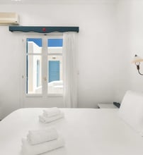 Paros Inn Seafront - Λογαράς, Πάρος