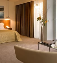 5* Lucy Hotel