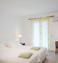 Skiathos Holidays - Βρωμόλιμνος, Σκιάθος