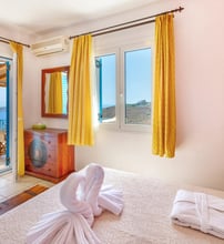 Sunrise Beach Suites - Αζόλιμνος, Σύρος