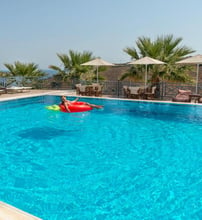 Sunrise Beach Suites - Αζόλιμνος, Σύρος