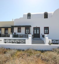 Vrachia Studios Santorini