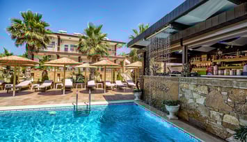 Greek Pride Hotel & Apartments - Παραλία Φούρκας, Χαλκιδική