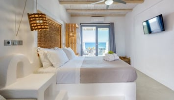 Blue Waves Suites & Apartments - Δρυός, Πάρος