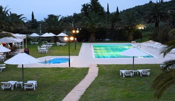 4* Rebecca's Village - Καρουσάδες, Κέρκυρα