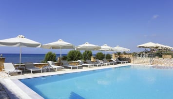 Artina Hotel - Μαραθόπολη, Μεσσηνία