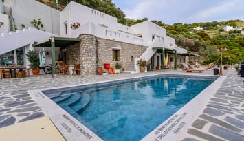 ELaiolithos Luxury Retreat - Νάξος