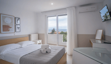 Elena Villa - Πολύχρονο, Χαλκιδική